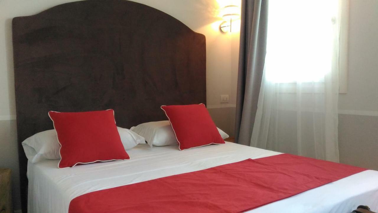 Spagnoi Rooms Castelnuovo del Garda Eksteriør billede